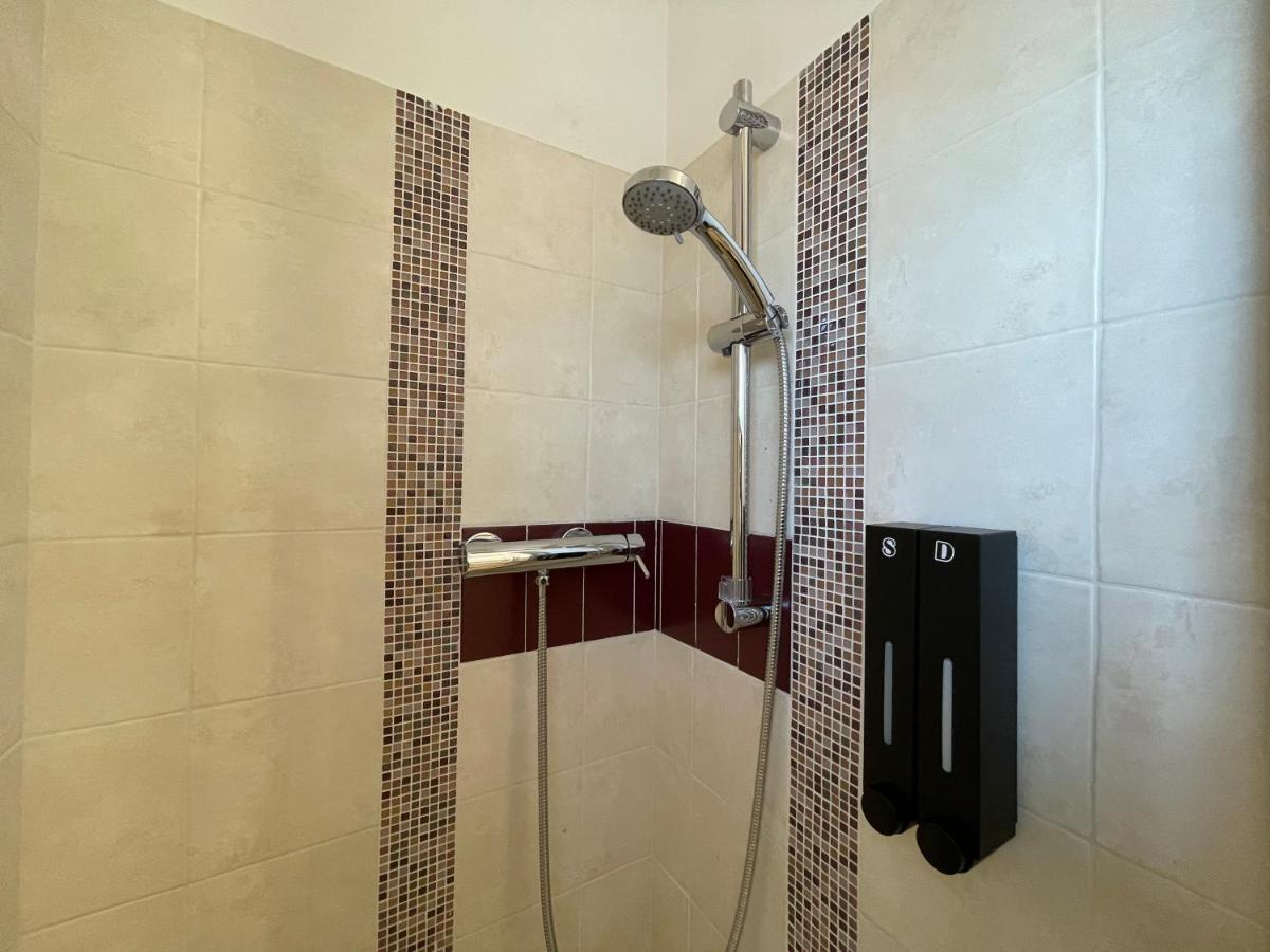 Casa Katiu' Due Camere Indipendenti In Appartamento Di 83 Mq Л'Аквіла Екстер'єр фото